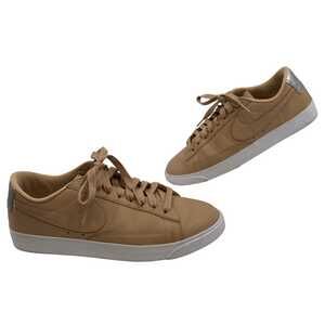 Nike Tan Leather Lace-Up Sneakers | Size 8.5